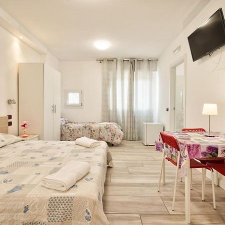 ホテル Venice Pink House マルゲーラ エクステリア 写真